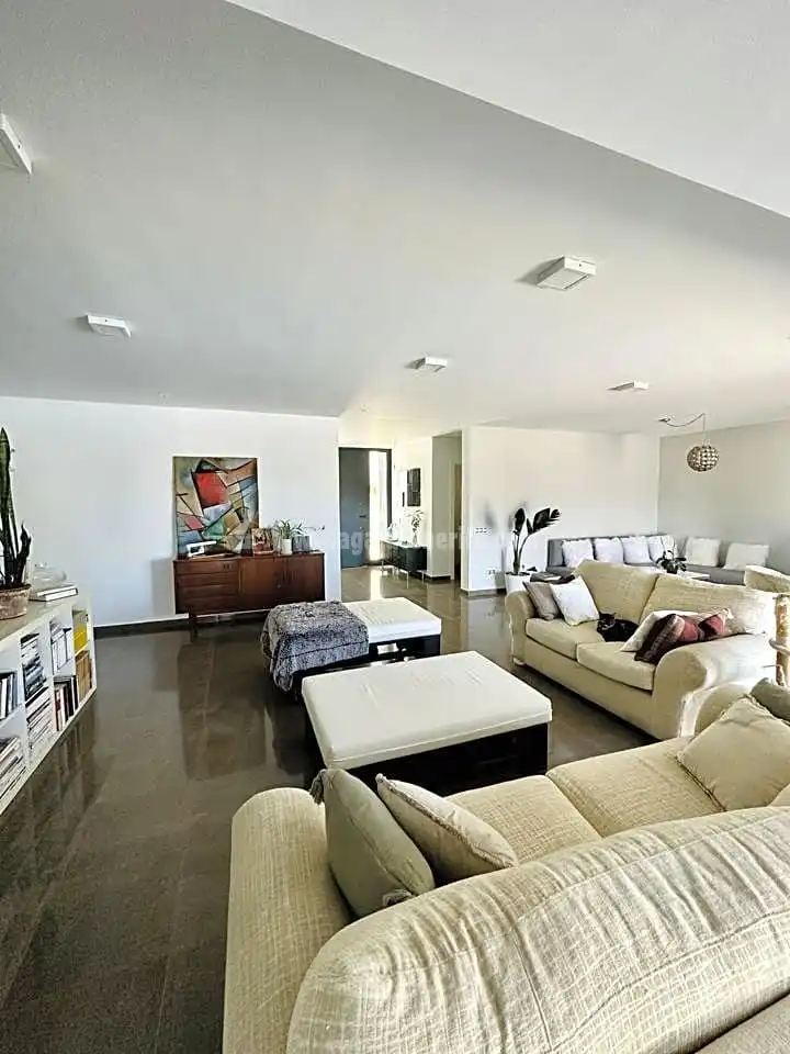 Sala de estar de Casa o chalet en venta en Puerto de la Cruz con Jardín privado, Terraza y Piscina