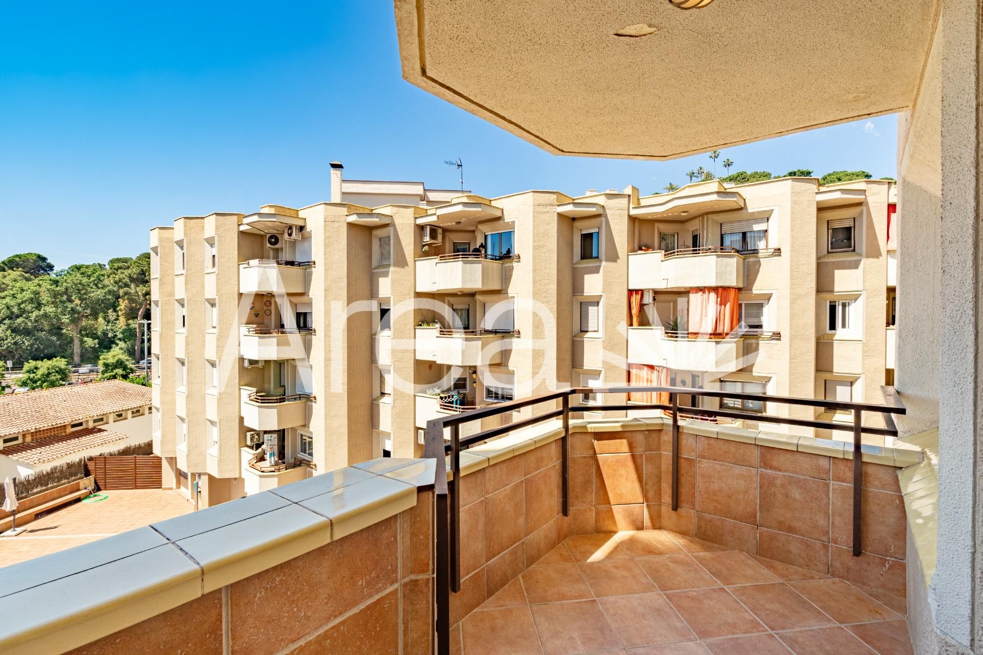 Exterior view of Flat for sale in Sant Andreu de Llavaneres  with Heating, Terrace and Storage room