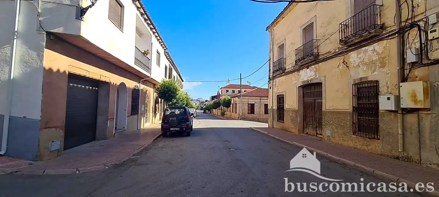 Vista exterior de Casa adosada en venda en Sorihuela del Guadalimar