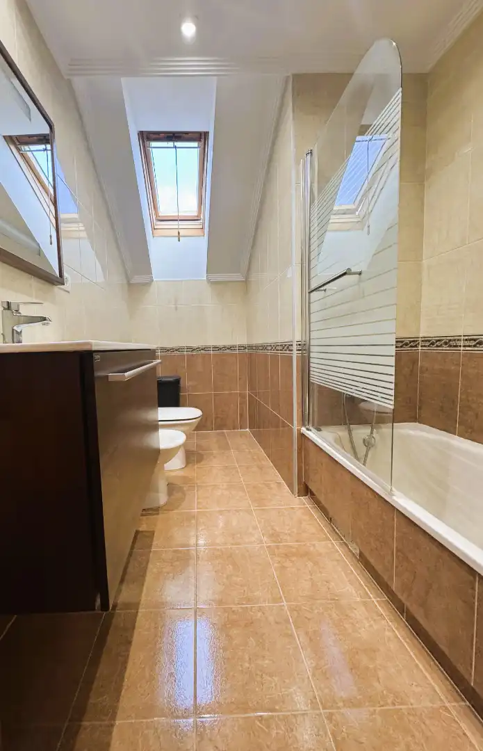 Duplex for sale in Calle Alejandro Casona 10, imagen 52