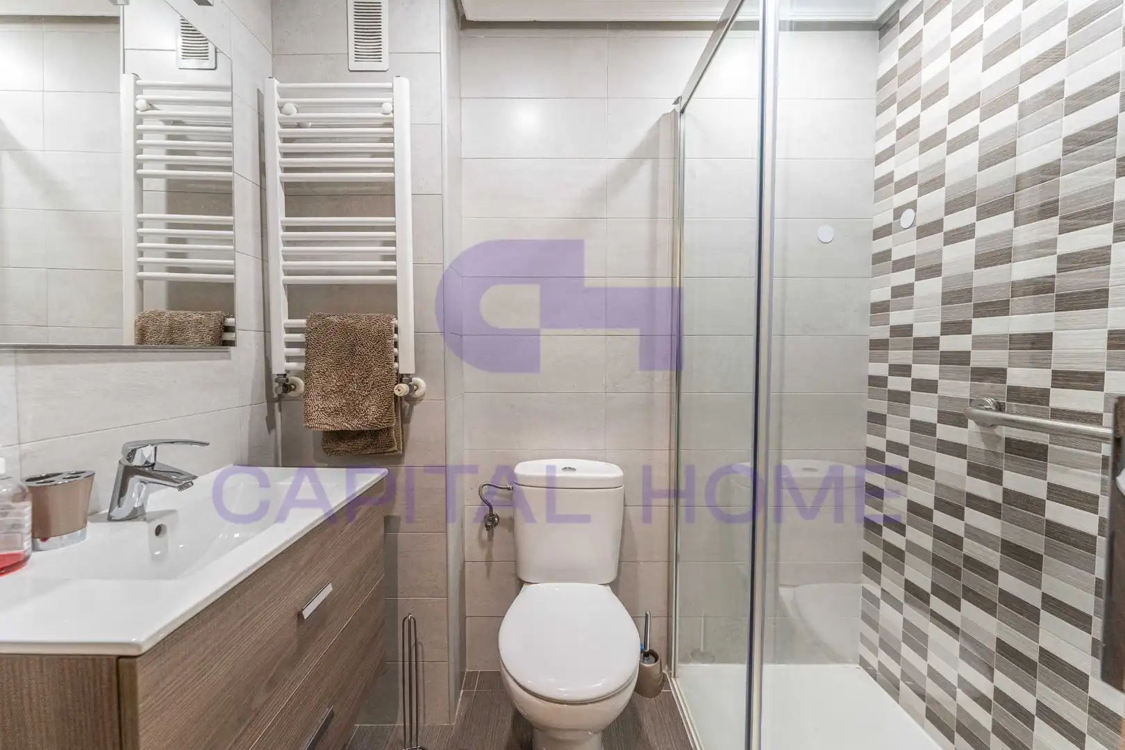 Baño de Piso en venta en Móstoles con Aire acondicionado, Calefacción y Parquet