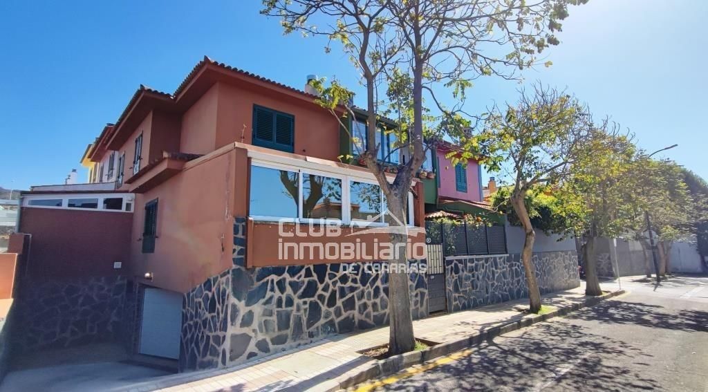 Exterior view of House or chalet to rent in Tacoronte  with Air Conditioner, Heating and Parquet flooring