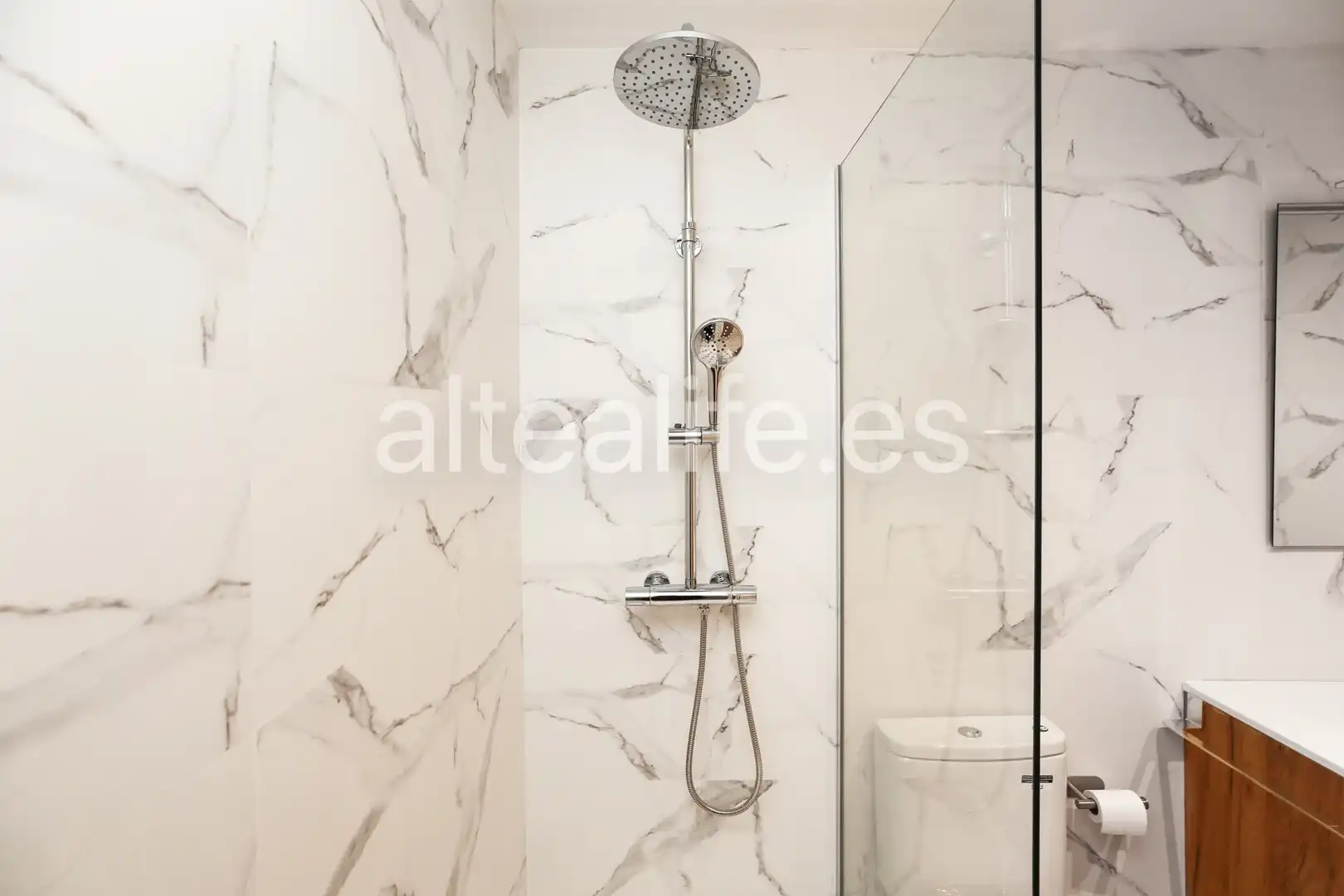 Baño de Apartamento de alquiler en Altea con Aire acondicionado, Terraza y Trastero