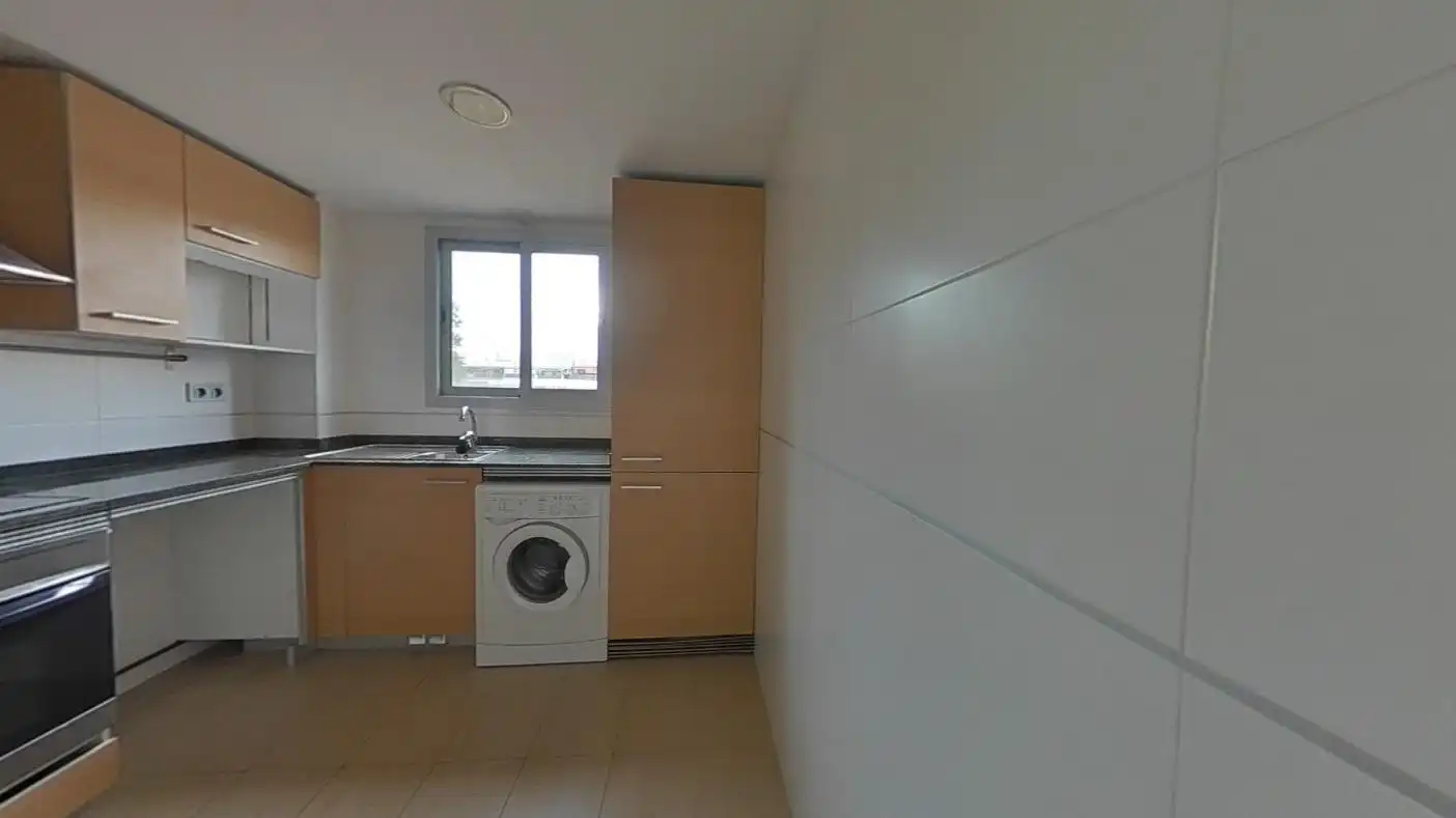 Cuina de Pis en venda en Viladecans amb Calefacció i Parquet