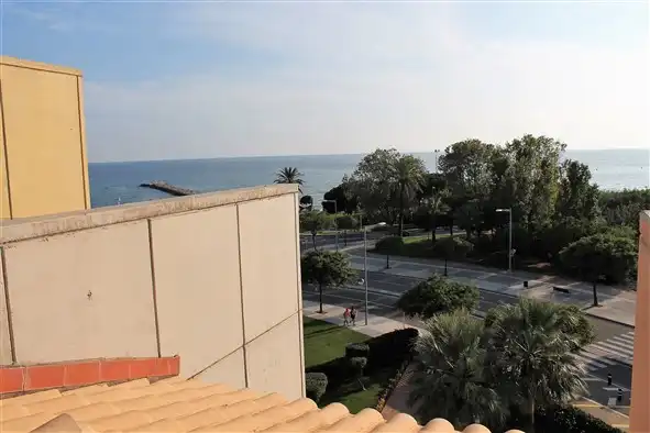 Außenansicht von Dachboden zur Miete in Cambrils mit Klimaanlage, Terrasse und Möbliert