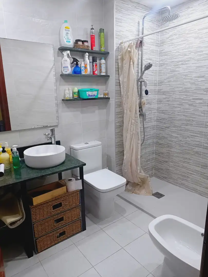 Badezimmer von Wohnungen zum Verkauf in La Manga del Mar Menor mit Terrasse, Möbliert und Ofen