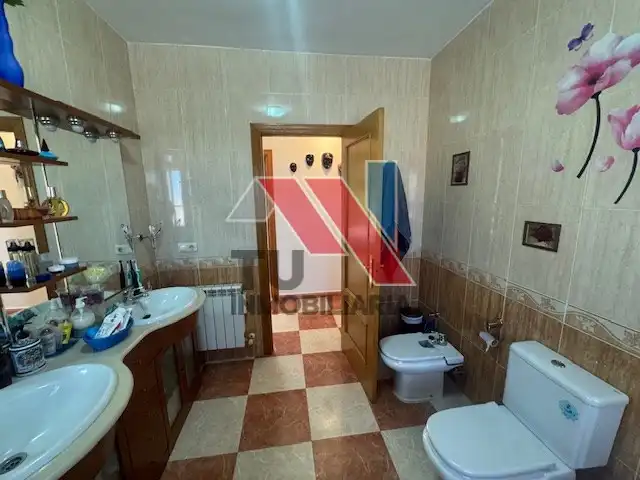 Baño de Casa o chalet en venta en Novés con Terraza y Balcón