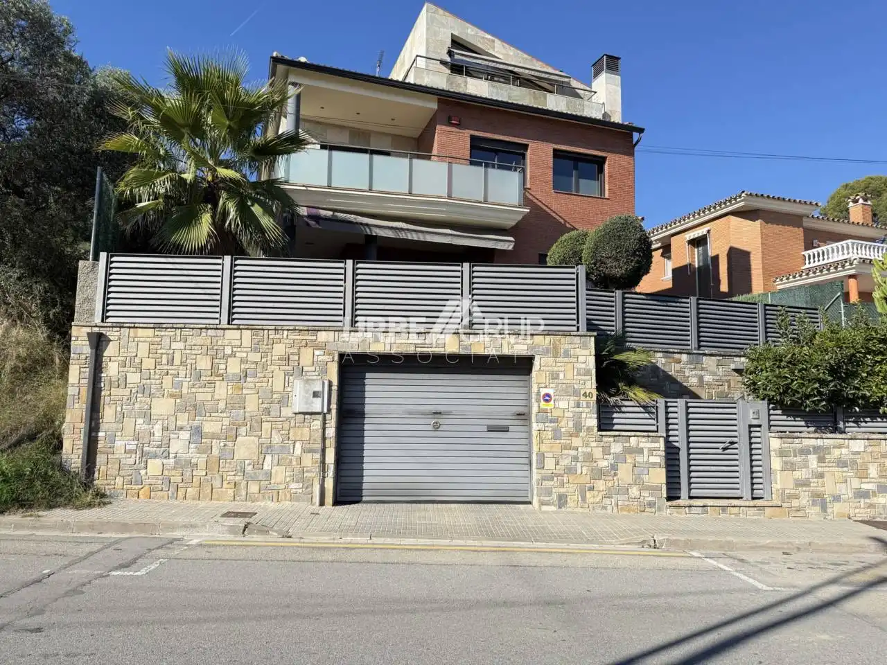 Vista exterior de Casa o xalet en venda en Masquefa amb Aire condicionat, Calefacció i Jardí privat