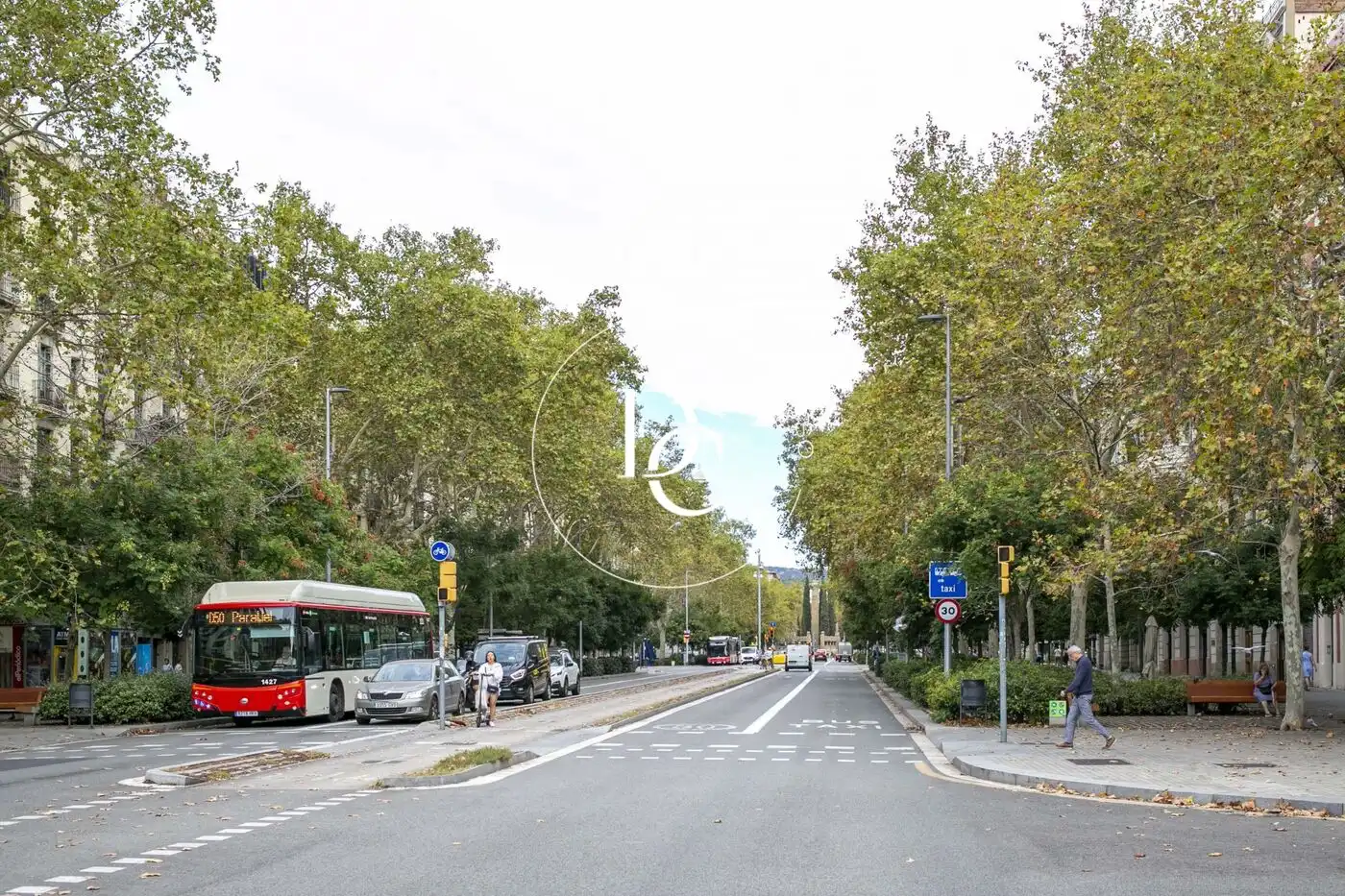 Vista exterior de Piso en venta en Barcelona con Calefacción