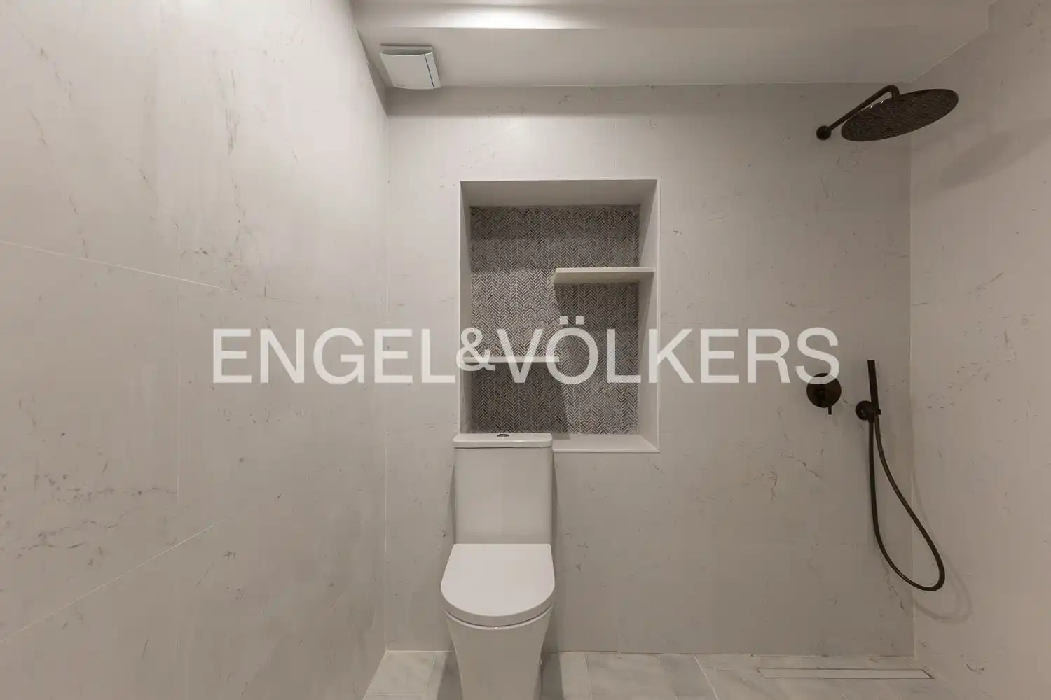 Bathroom of Houses for rent in Campolivar