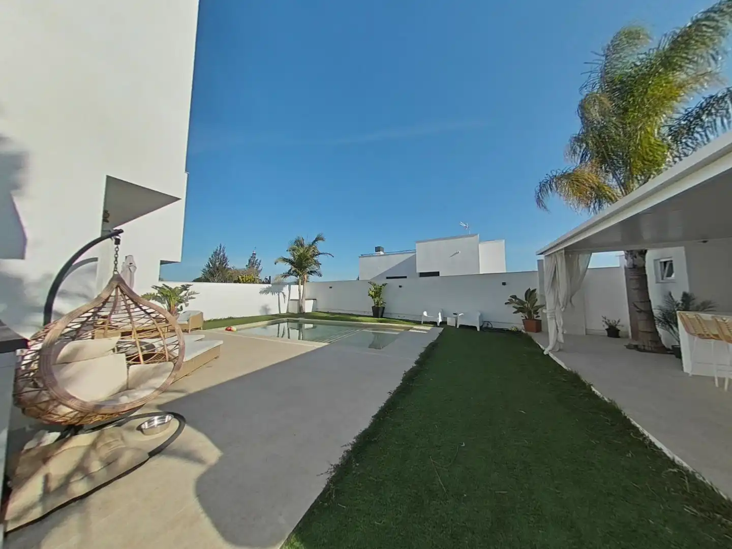 Piscina de Casa adosada en venta en Alhaurín de la Torre con Aire acondicionado, Jardín privado y Terraza