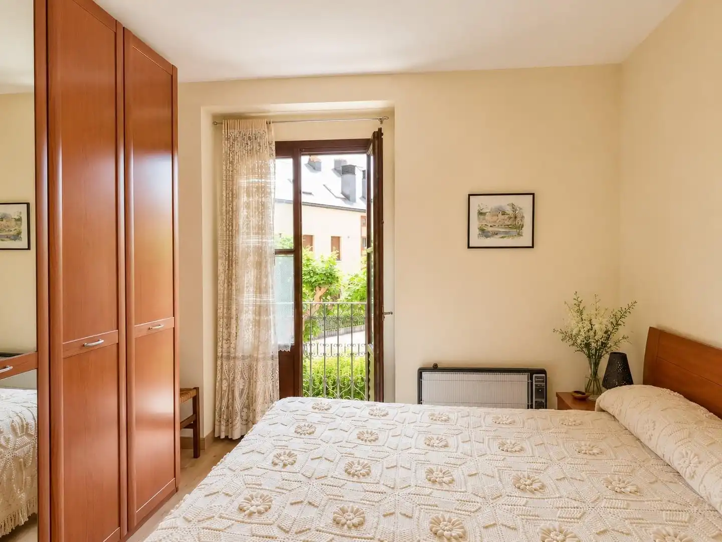 Schlafzimmer von Wohnung zum Verkauf in Villanúa mit Heizung, Abstellraum und Möbliert
