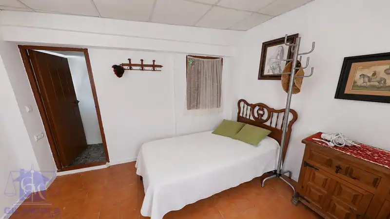 Dormitori de Casa o xalet en venda en Vélez-Málaga amb Aire condicionat, Terrassa i Moblat
