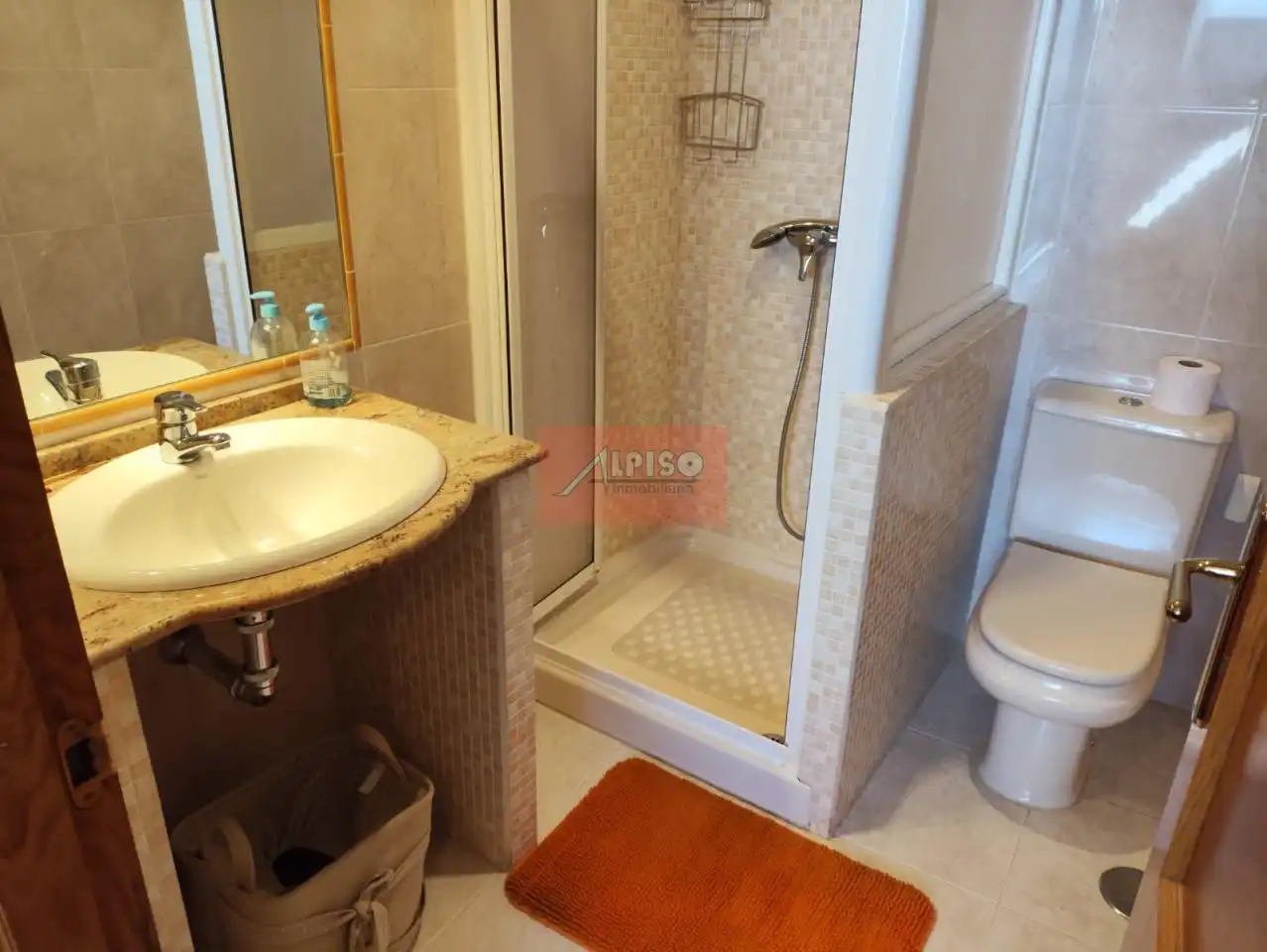 Bathroom of Duplexes for rent in Ourense Capital   with Air Conditioner, Heating and Parquet flooring