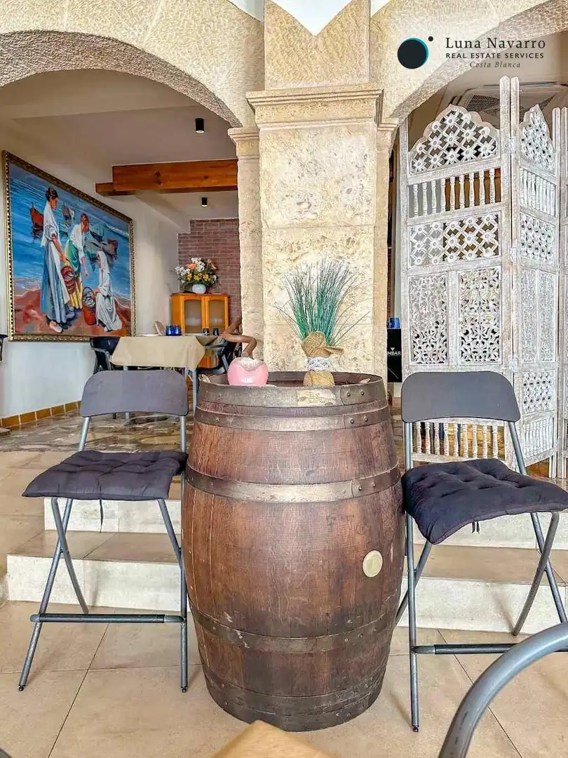 Local de alquiler en Altea con Aire acondicionado, Terraza y Amueblado