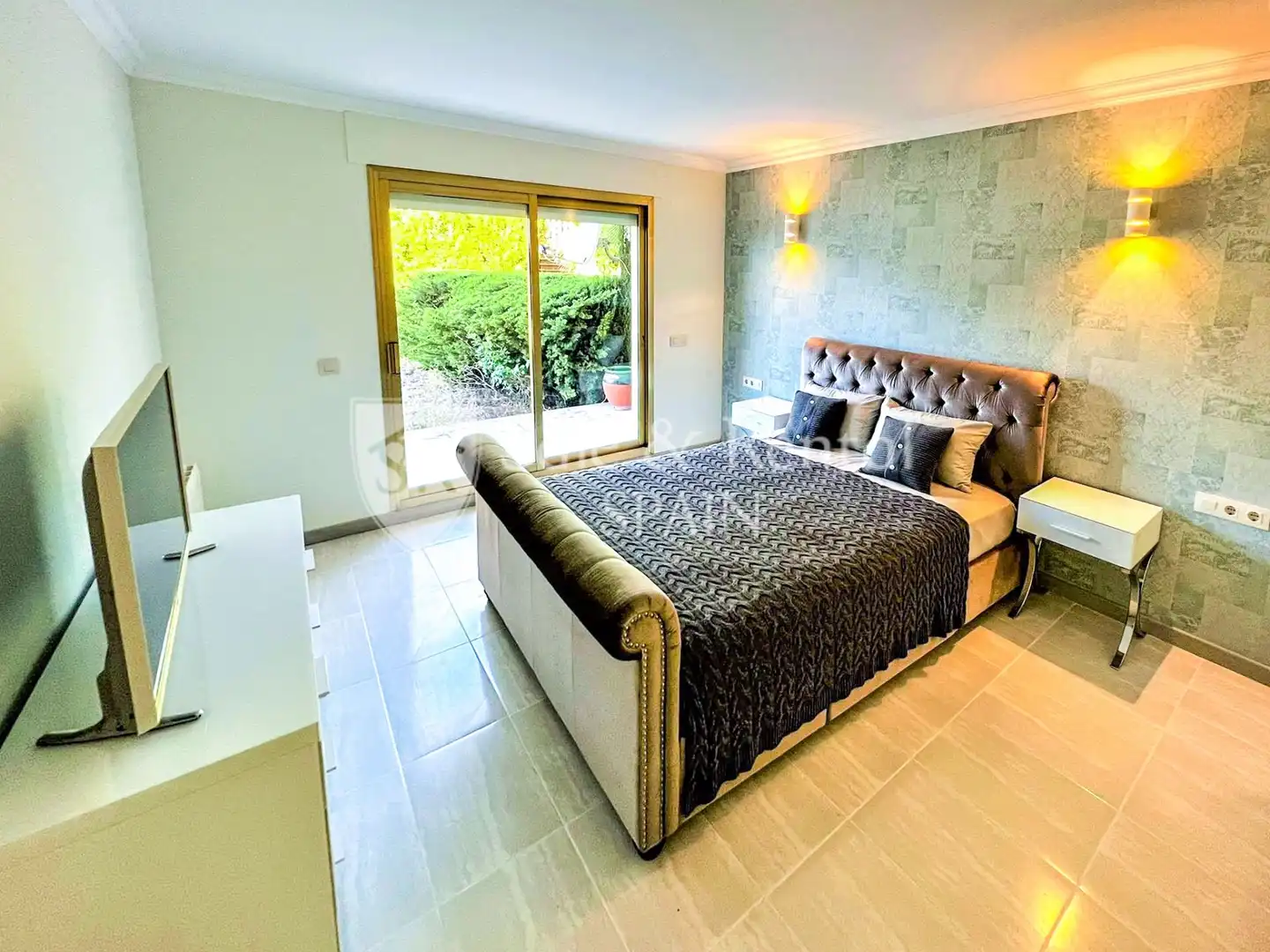 Schlafzimmer von Wohnung zum Verkauf in Sant Feliu de Guíxols mit Heizung, Privatgarten und Terrasse