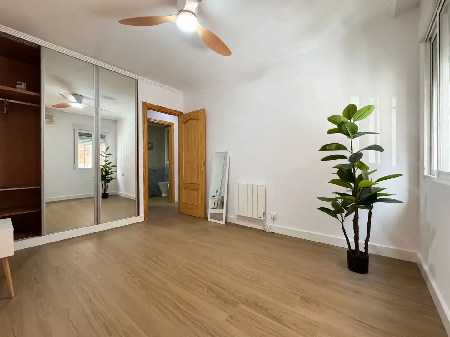 Bedroom of Flat for rent in Puertollano  with Air Conditioner, Heating and Furnished