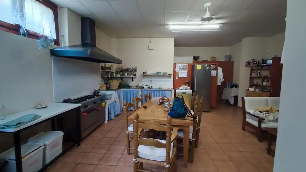 Cuina de Casa o xalet en venda en Masarac i Vilarnadal amb Aire condicionat, Calefacció i Jardí privat