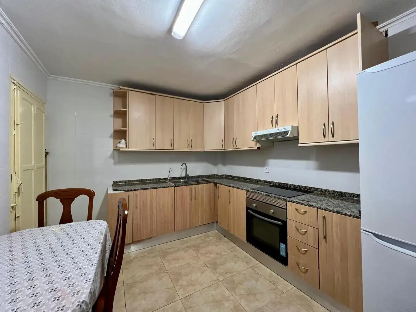 Habitación en Calle del Teniente Llorca, 26, Campoamor