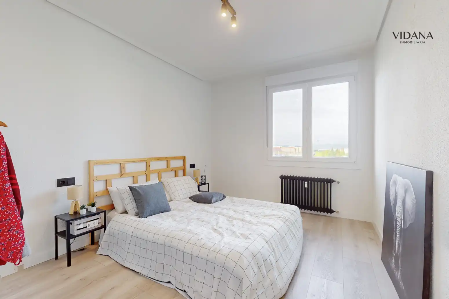 Habitación de Piso en venta en  Pamplona / Iruña con Calefacción, Parquet y Terraza