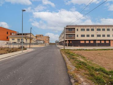 Wohnbaugrundstück zum Verkauf in Carrer Aube
