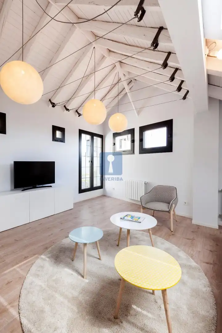Living room of Attic for rent in Madrid  with Air Conditioner, Heating and Parquet flooring