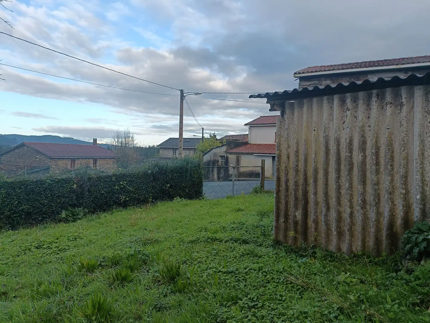Casa adosada en venta en Cesuras con Jardín privado y Trastero