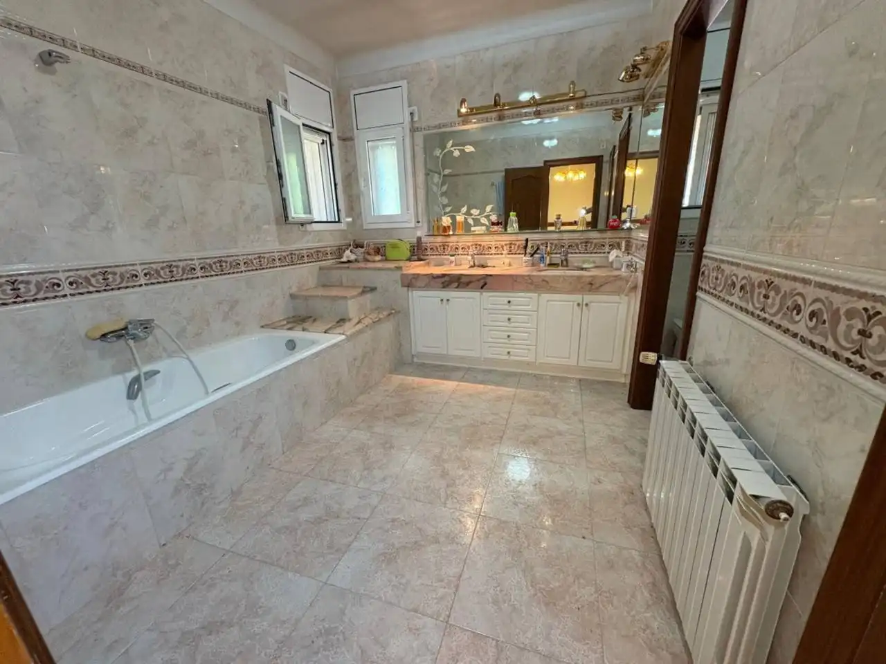 Baño de Casa o chalet en venta en Torredembarra con Aire acondicionado, Calefacción y Jardín privado