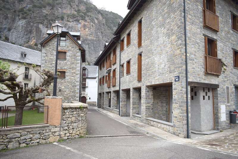 Flat for sale in BARRIO VICO, Sallent de Gállego