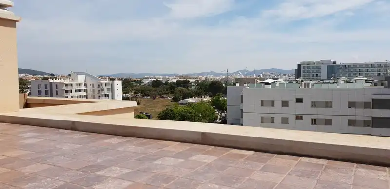 Pis amb ascensor en venda a Avinguda Pere Matutes Noguera, imagen 3
