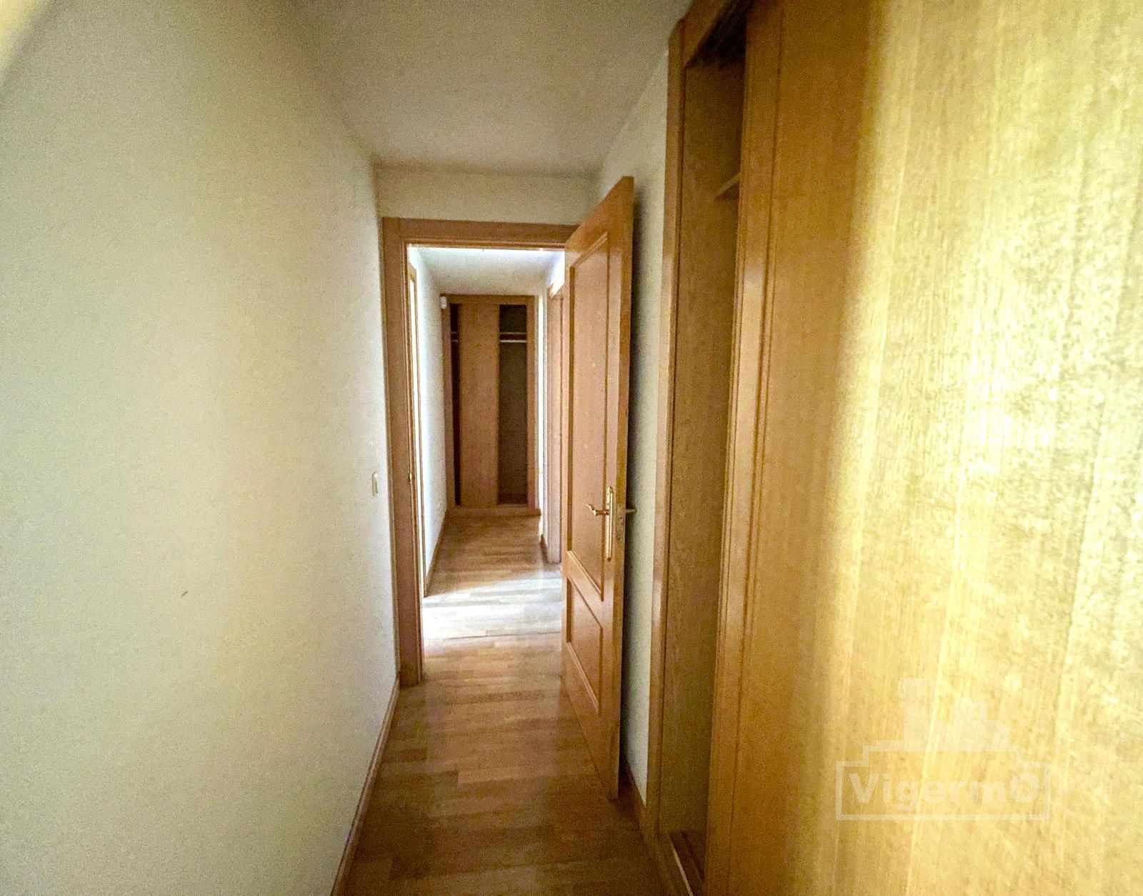 Piso en venta en Torrejón de Ardoz con Calefacción, Trastero y Piscina