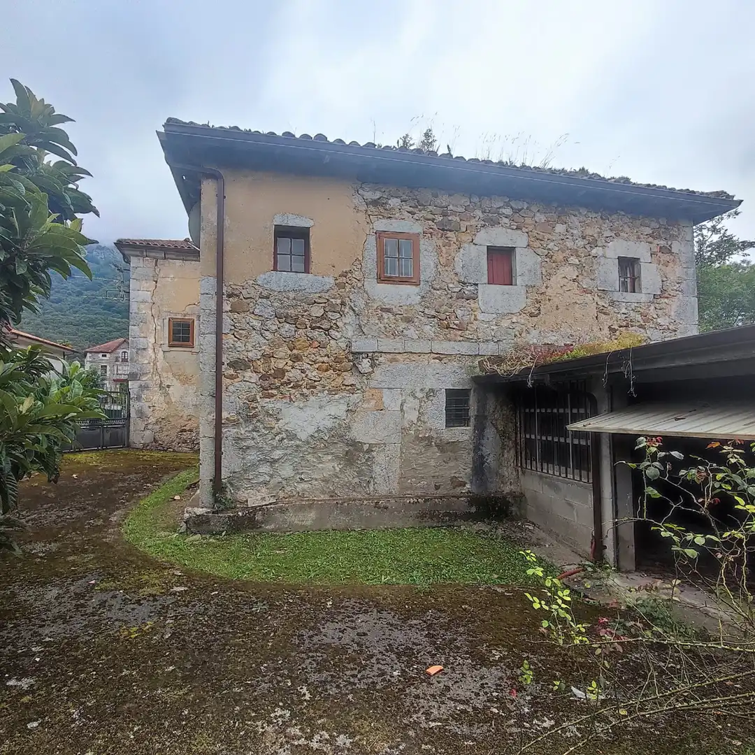 Vista exterior de Casa o chalet en venta en Ruesga con Jardín privado, Terraza y Balcón