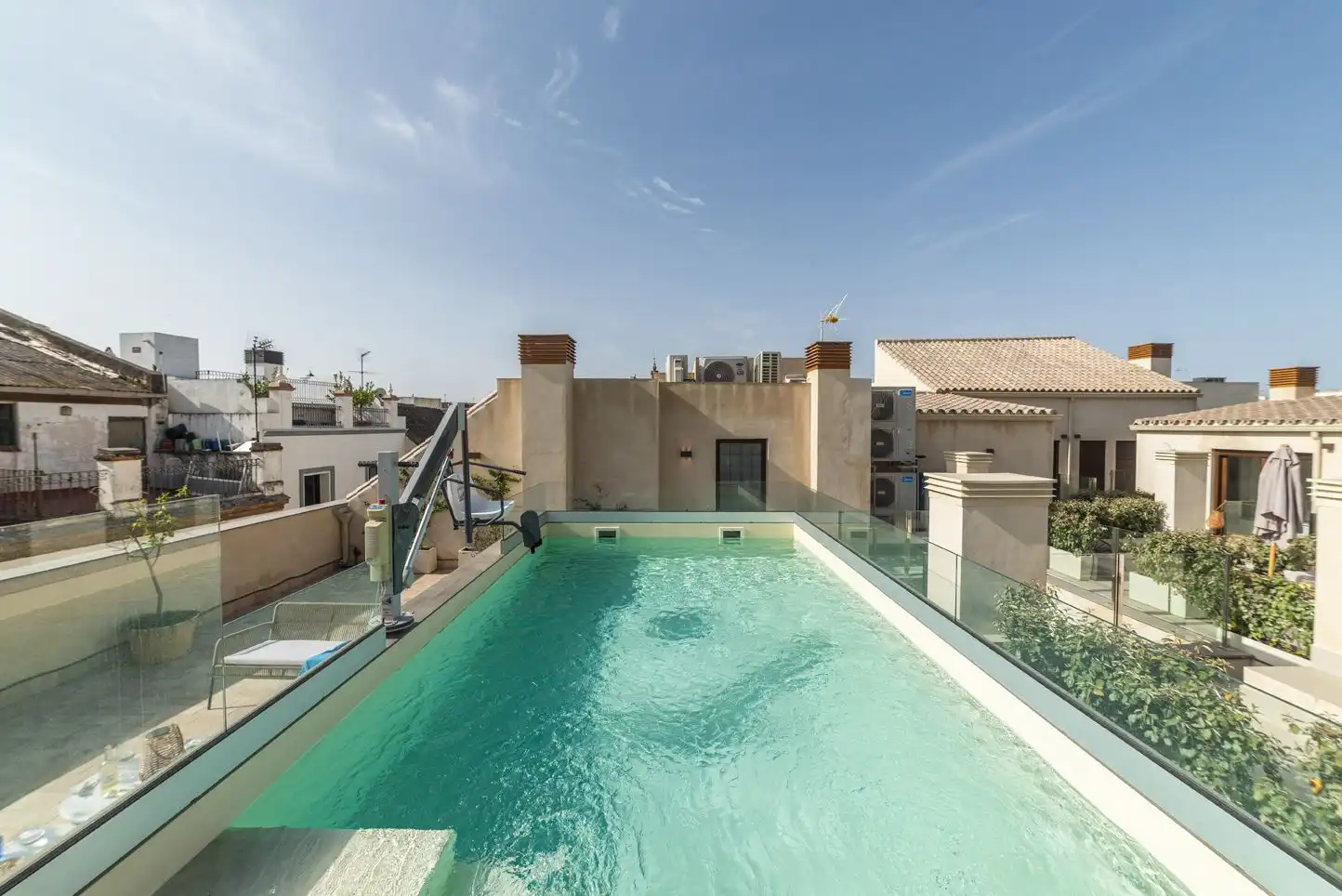 Piscina de Piso de alquiler en Sevilla con Aire acondicionado, Calefacción y Amueblado