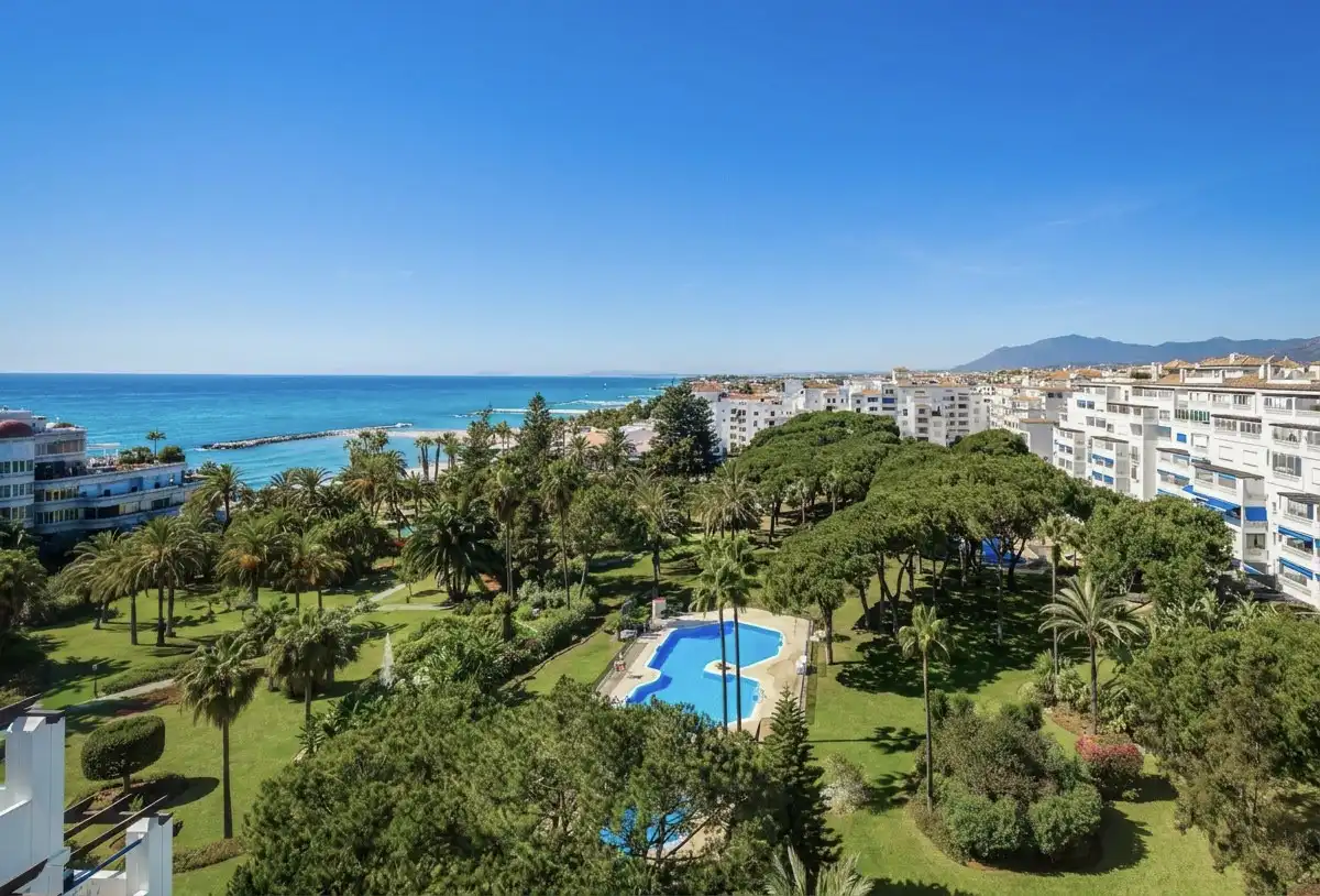 Apartament amb piscina en venda a Nueva Andalucía, imagen 10