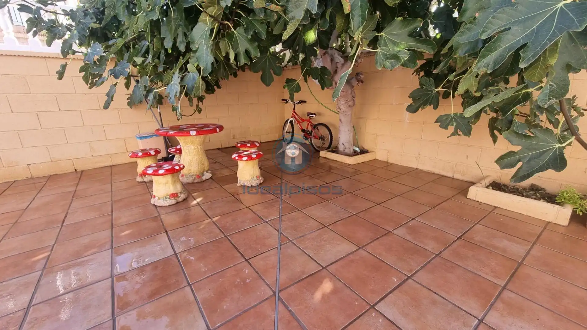 Jardí de Casa o xalet en venda en Alicante / Alacant amb Aire condicionat, Jardí privat i Terrassa