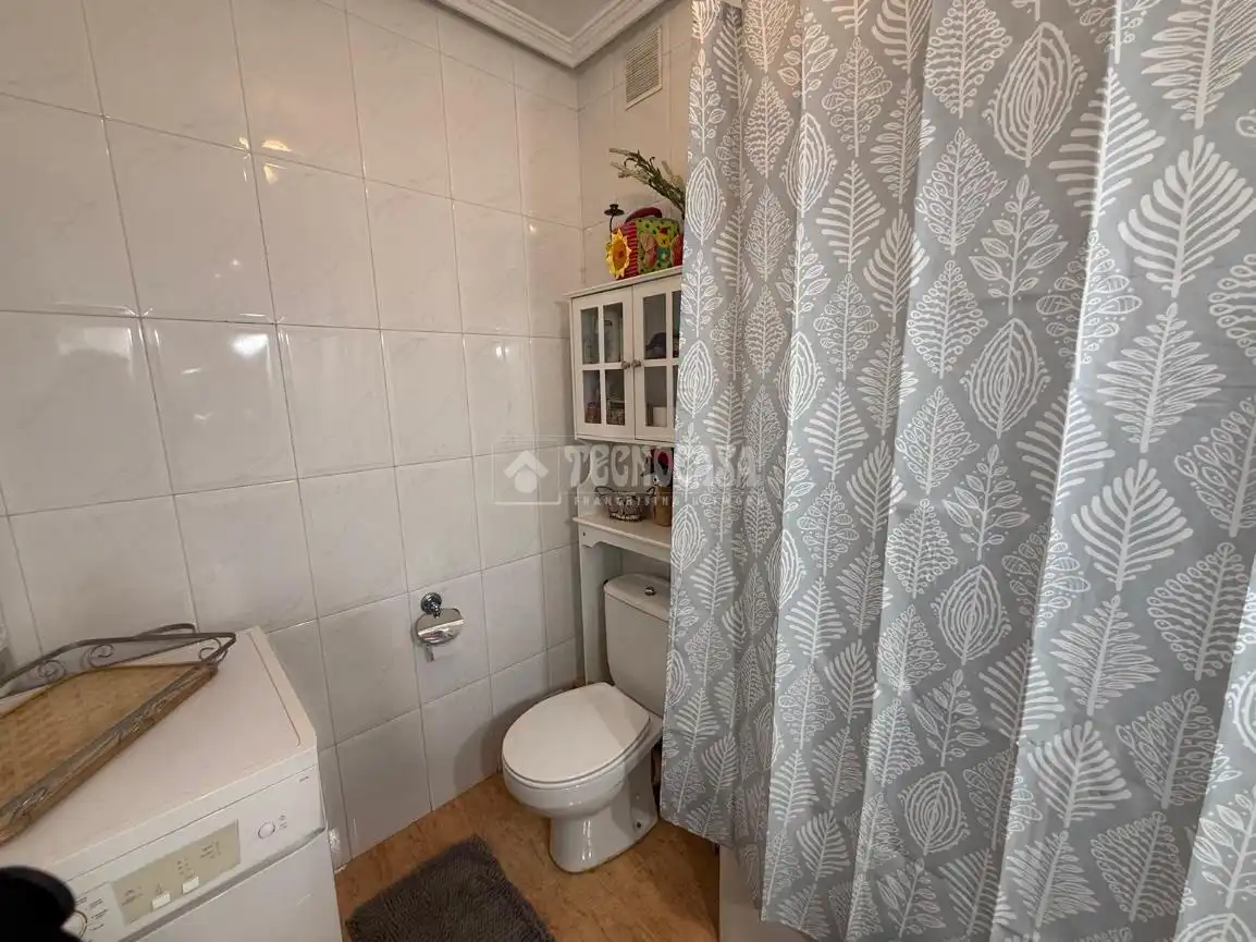 Bathroom of Flat for sale in Illescas  with Air Conditioner, Heating and Terrace