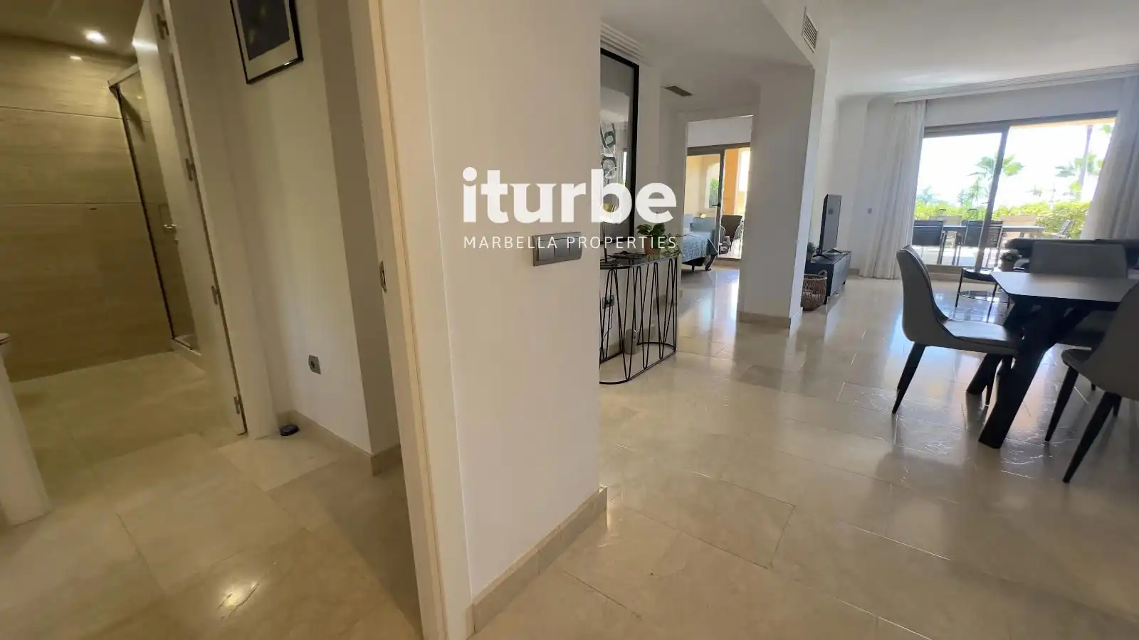 Flat for rent in Benahavís  with Air Conditioner, Terrace and Swimming Pool