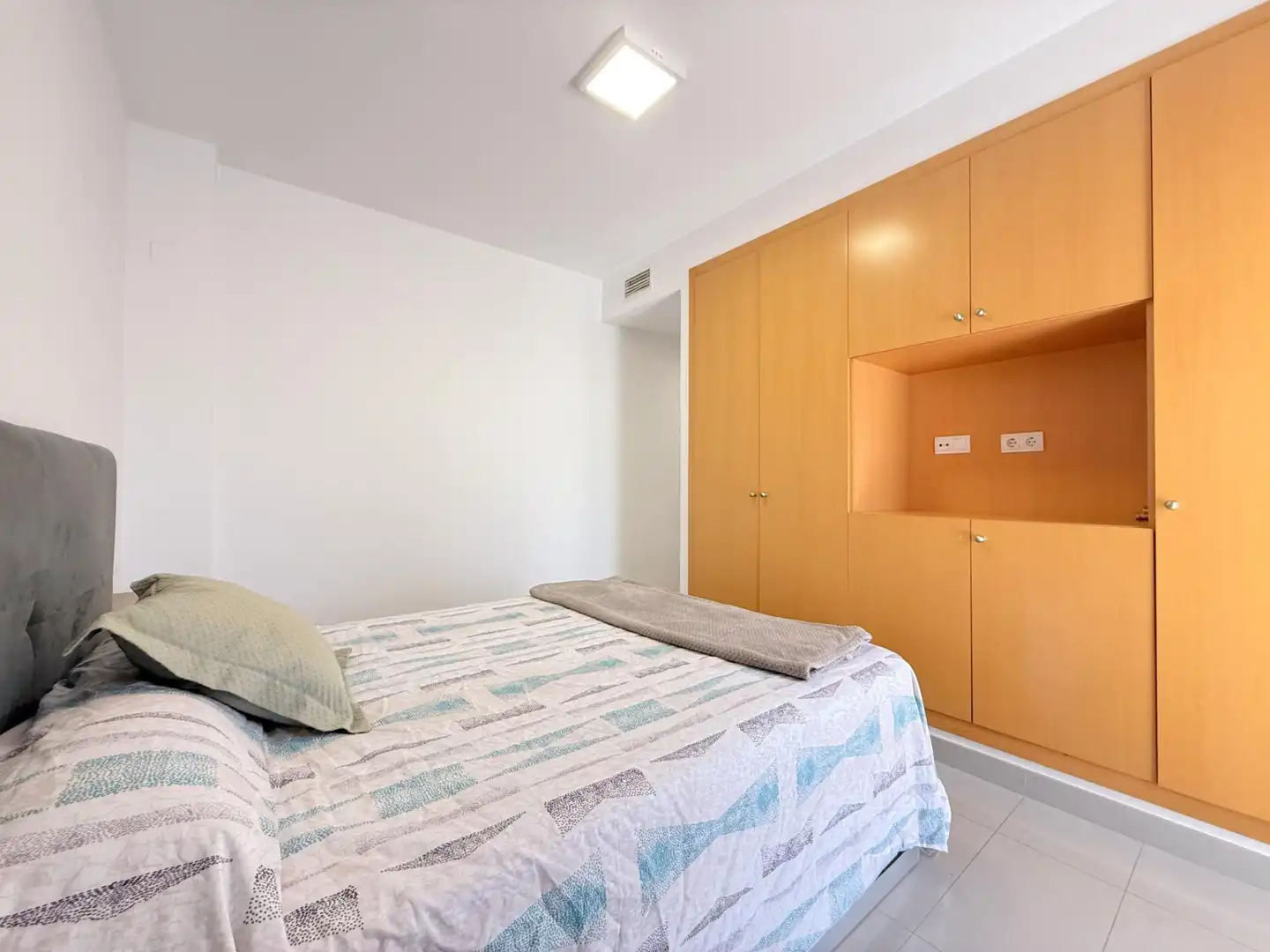 Schlafzimmer von Erdgeschoss zum Verkauf in Gandia mit Terrasse und Balkon