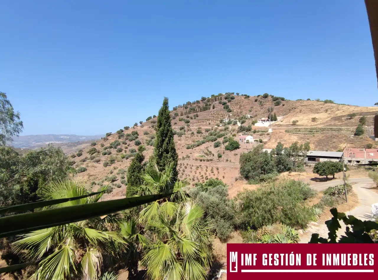 Vista exterior de Finca rústica en venta en Canillas de Aceituno con Jardín privado, Terraza y Amueblado