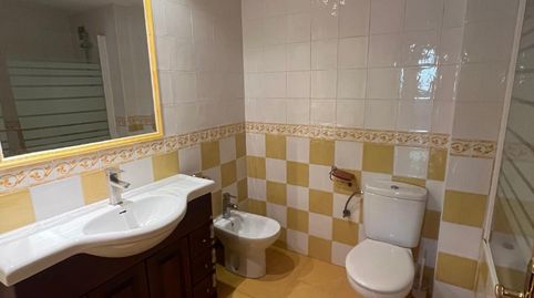 Foto 5 de Piso en venta en Calle Poeta Agustín Ruano, 8, Martiricos - La Roca - La Rosaleda, Málaga Capital