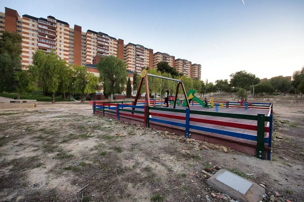 Piso con piscina en venta en C. Pintor Pedro Camacho, imagen 25