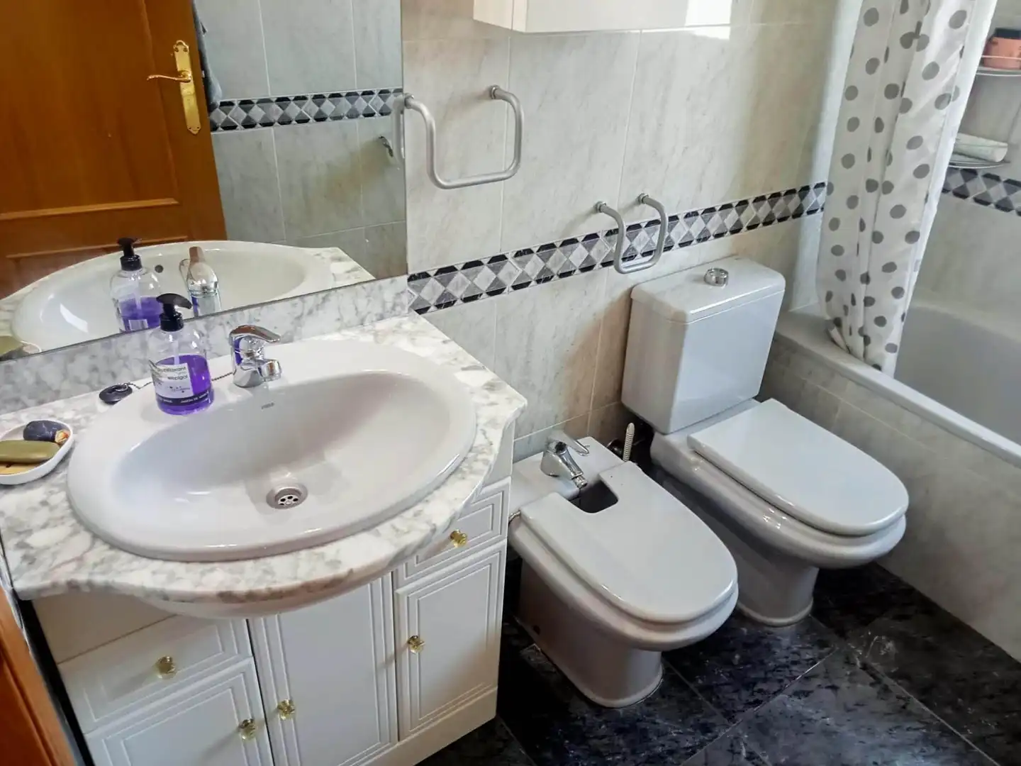 Bathroom of Flat for sale in Cunit  with Air Conditioner, Terrace and Community pool