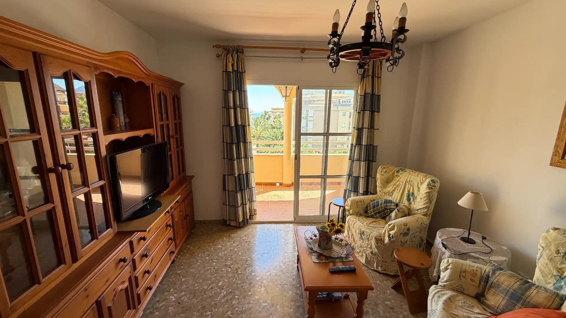 Sala d'estar de Pis en venda en Torrox amb Terrassa, Moblat i Forn