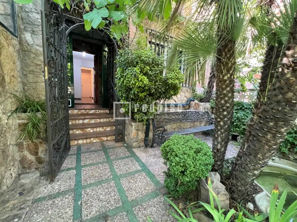 Jardí de Casa o xalet de lloguer en Madrid amb Aire condicionat, Calefacció i Jardí privat