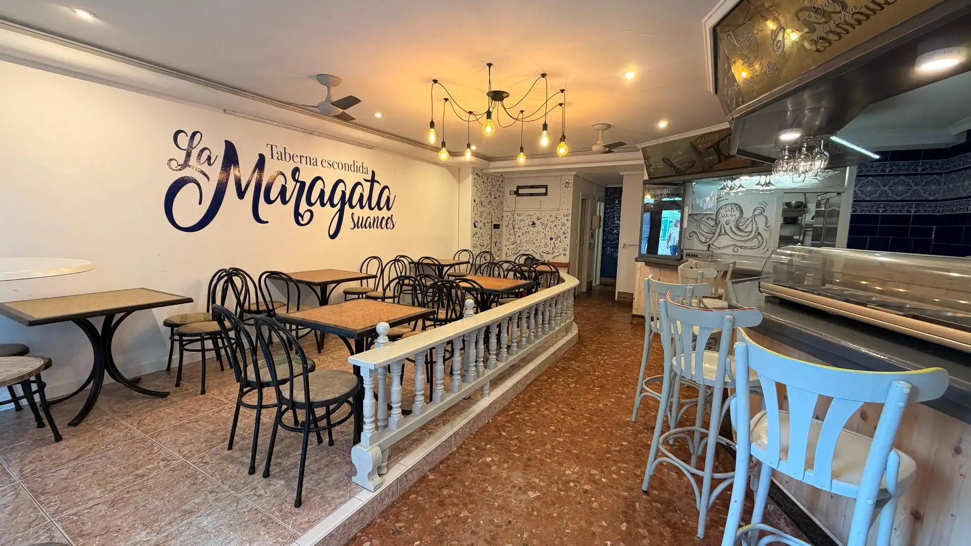 Local en venta en Suances con Amueblado