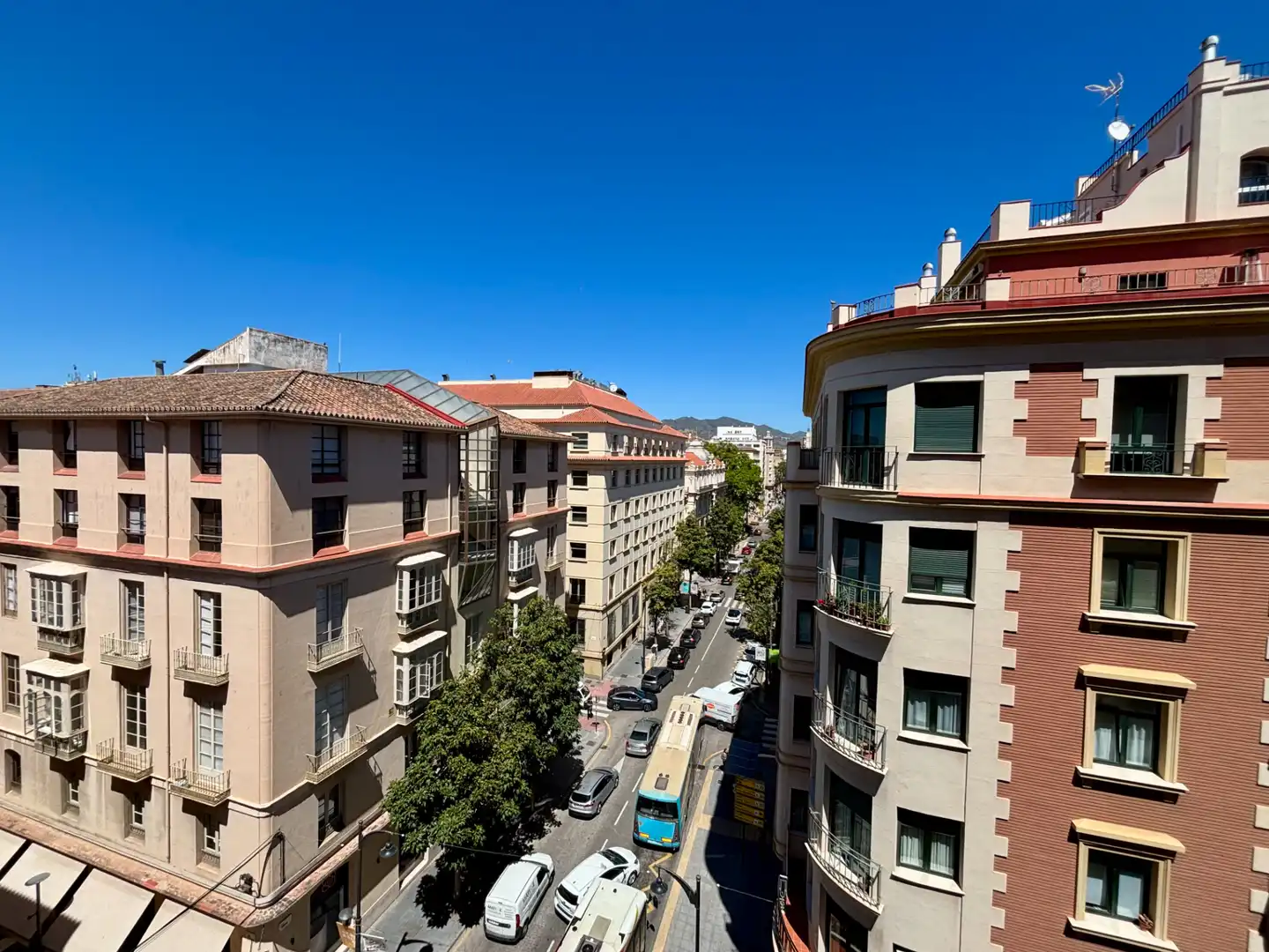Vista exterior de Piso en venta en Málaga con Terraza y Balcón