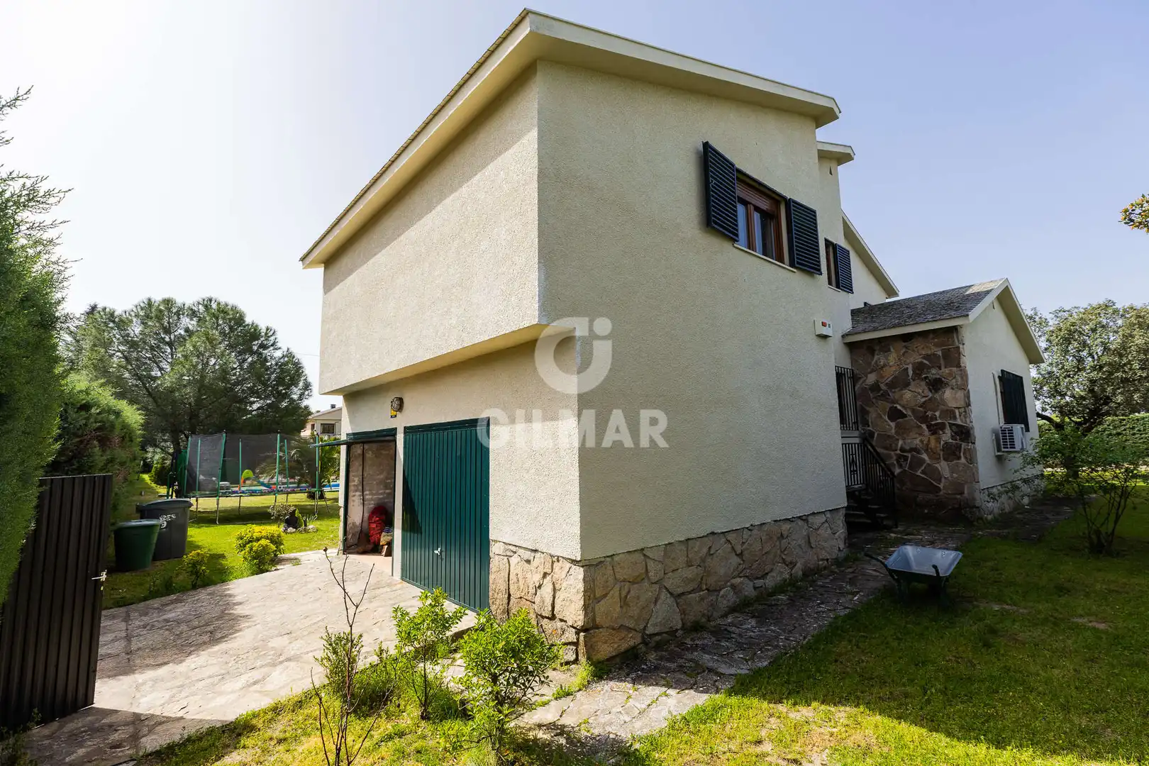 Vista exterior de Casa o chalet en venta en Galapagar con Calefacción, Jardín privado y Piscina