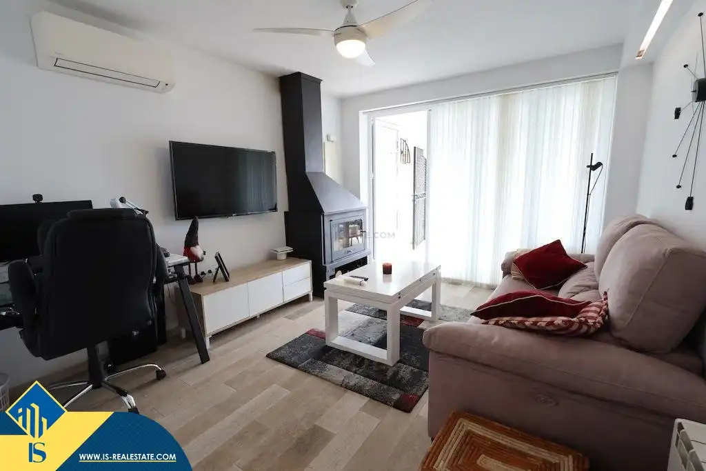 Sala de estar de Dúplex en venta en Orihuela con Terraza, Amueblado y Piscina comunitaria