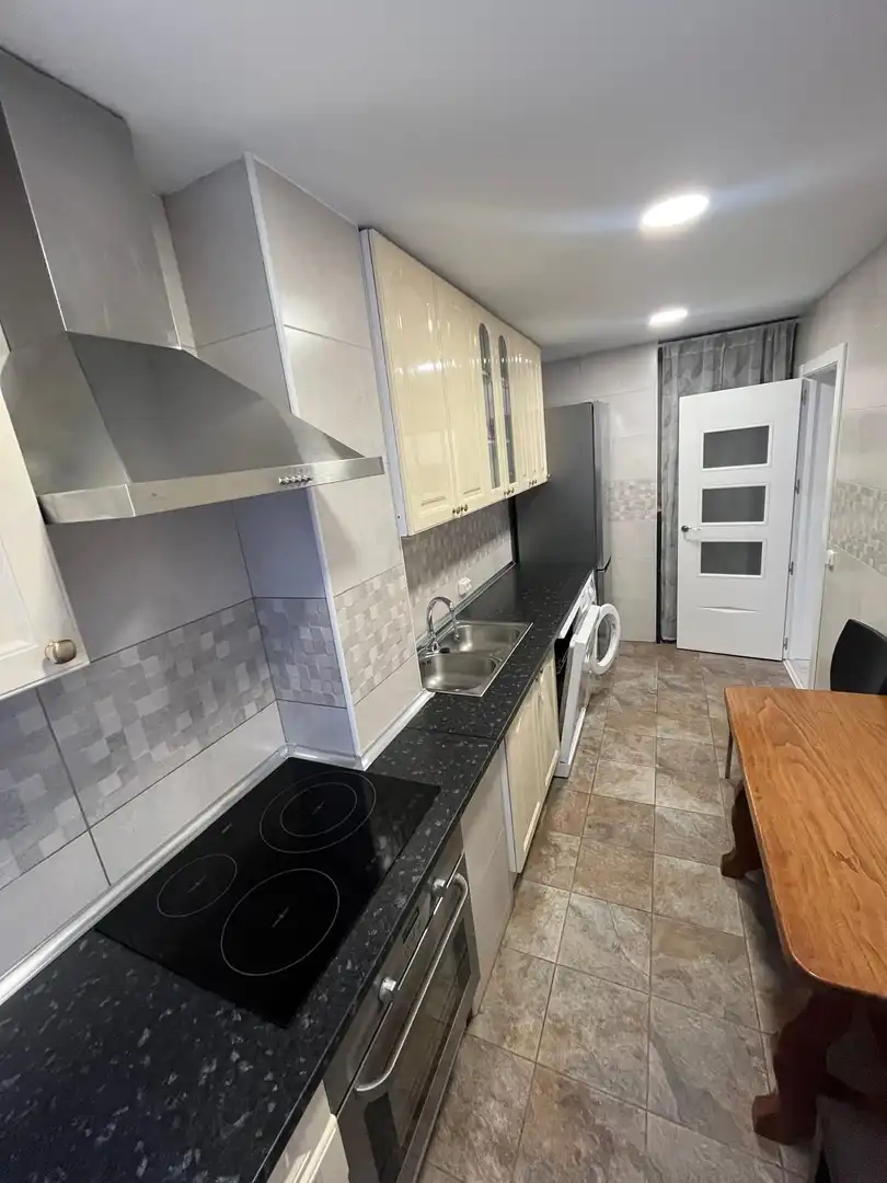 Kitchen of Flat for sale in Alcalá de Henares  with Air Conditioner, Heating and Terrace