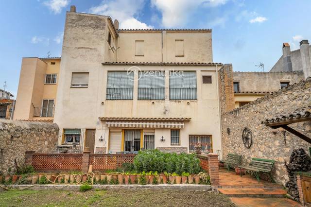 Casa-chalet en Venta en Dr Gine Partagas en Cabra del Camp